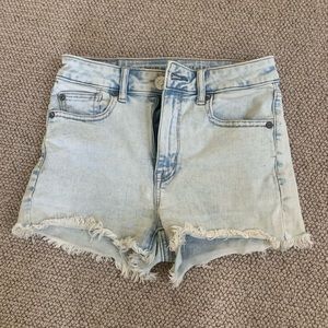 American Eagle light wash denim shorts